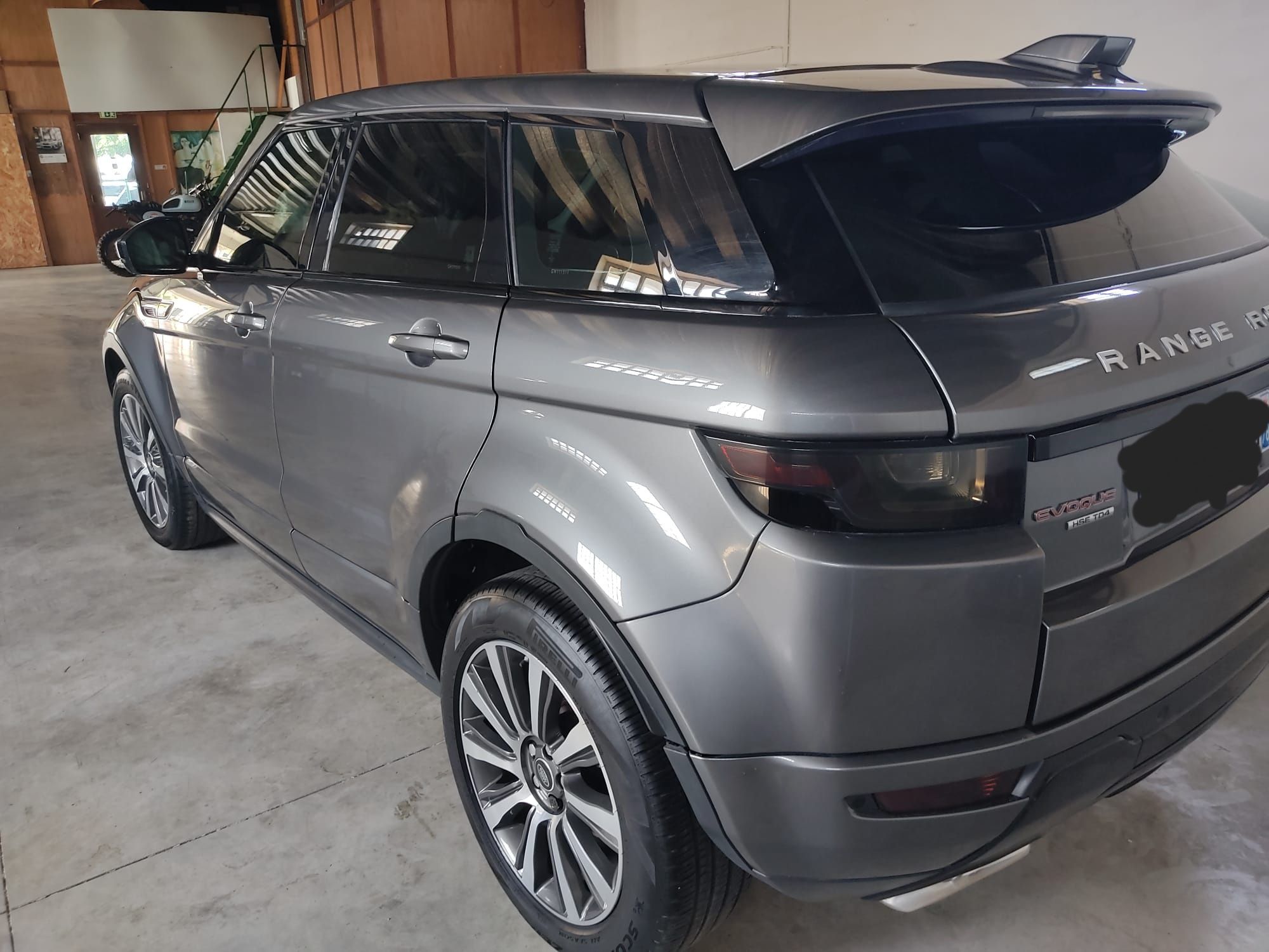 Range rover evoque