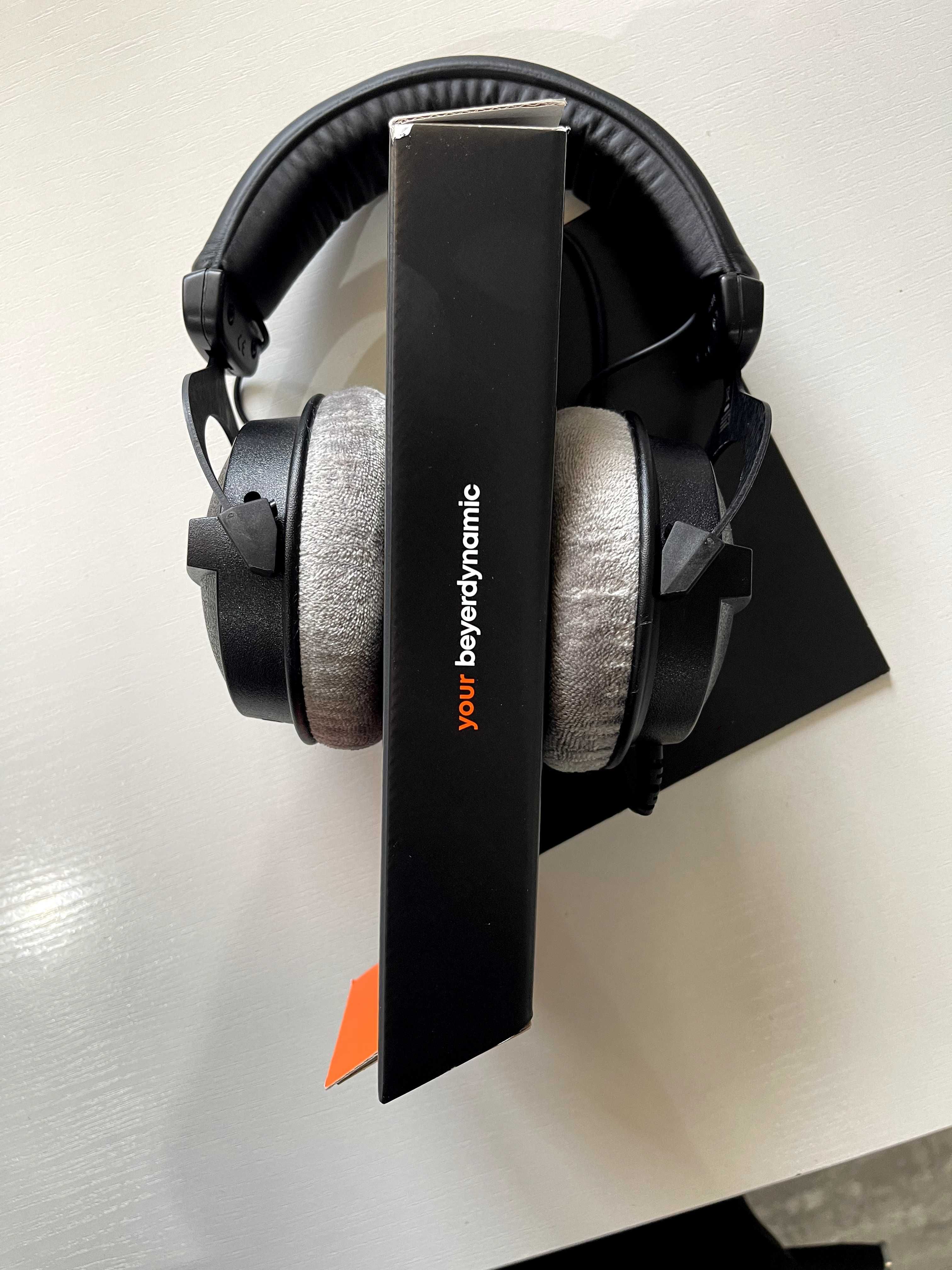 Продам нові навушники Beyerdynamic DT 770 PRO 250 OHM