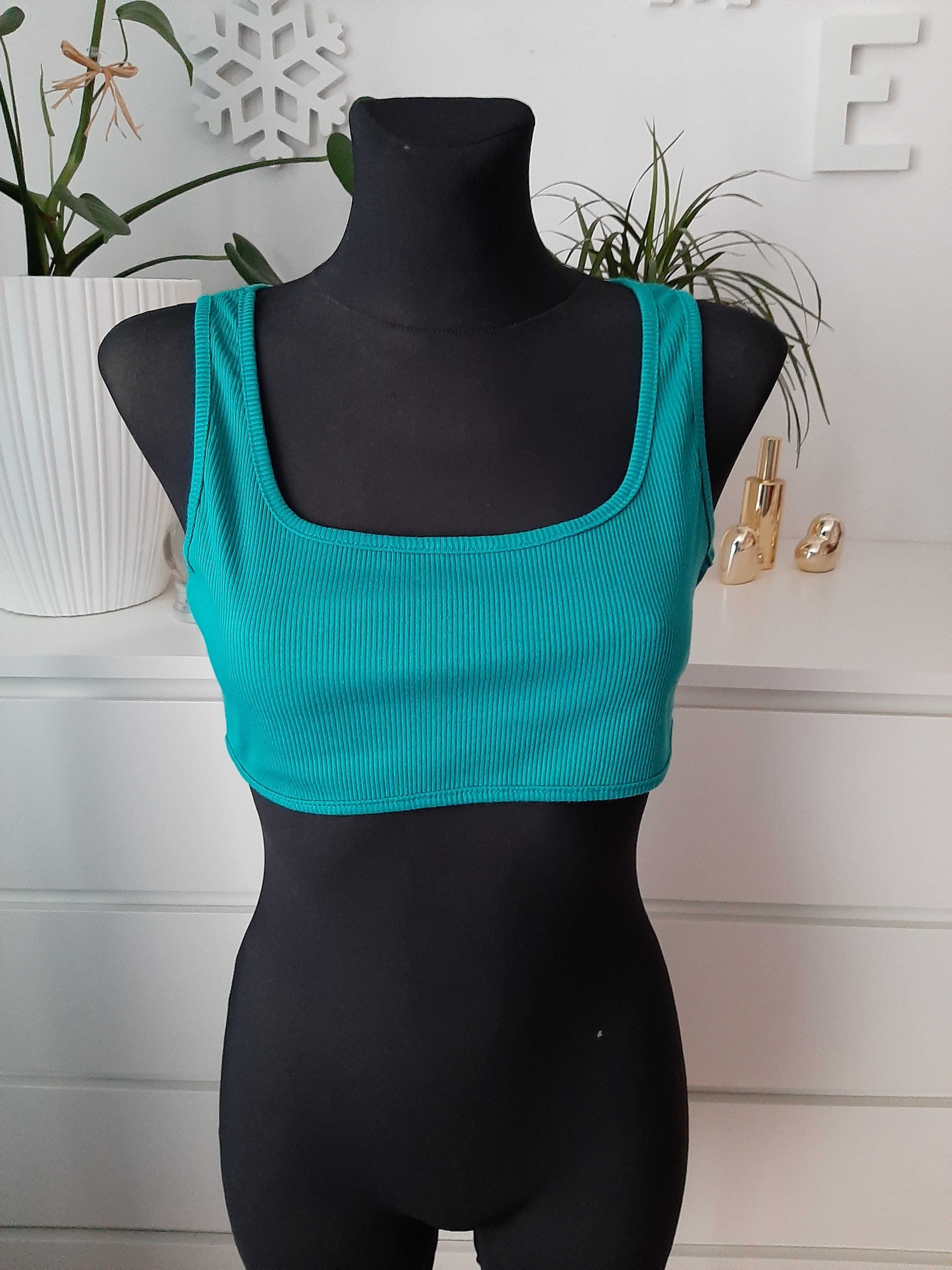 Top, crop top i spódnica, komplet