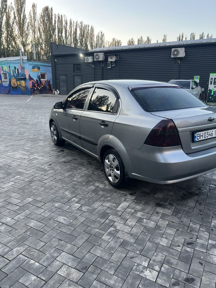 Продам chevrolet aveo Т250 2008 года в идеальном состоянии 1.5 бензин