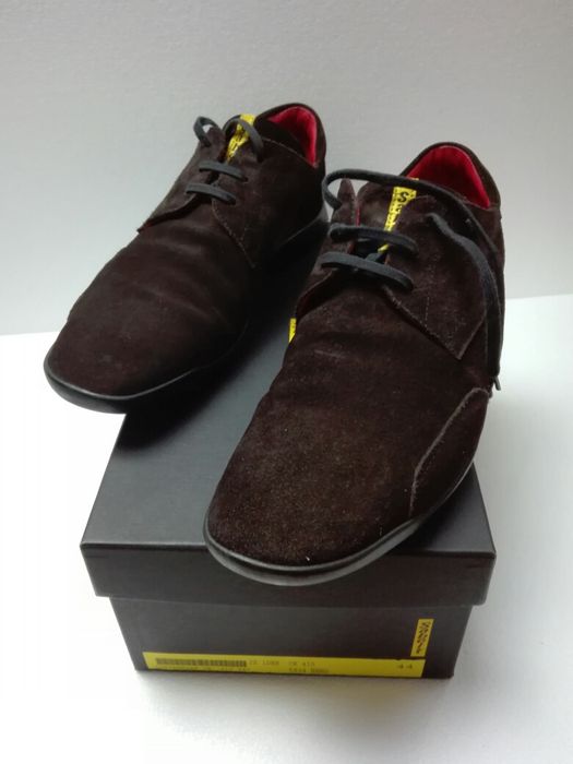 Sapatos p/homem 43/44 - Marca Sabelt