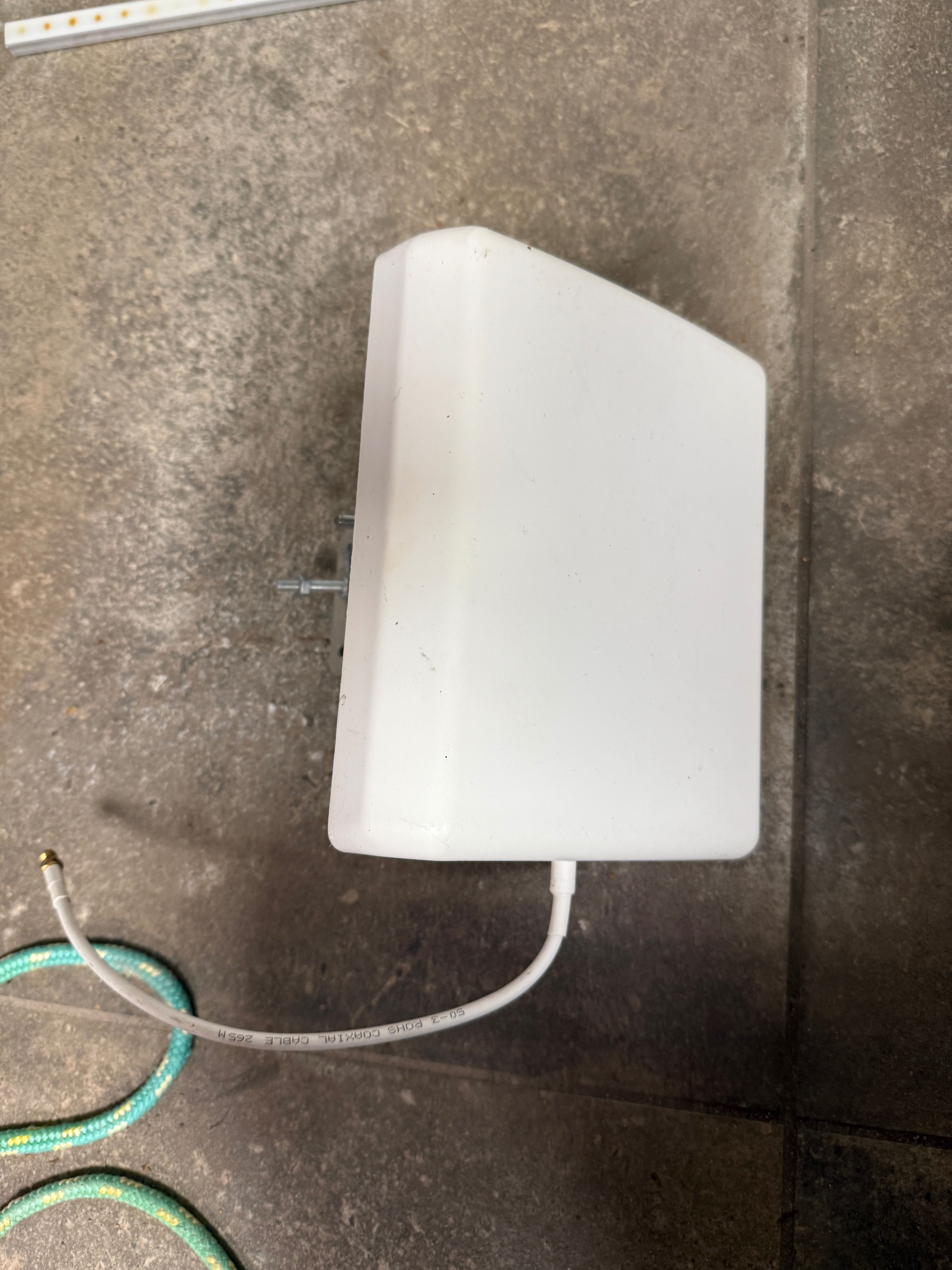 Antena ze wzmacniaczem do Modemu router Idu Odu 200 PLUS