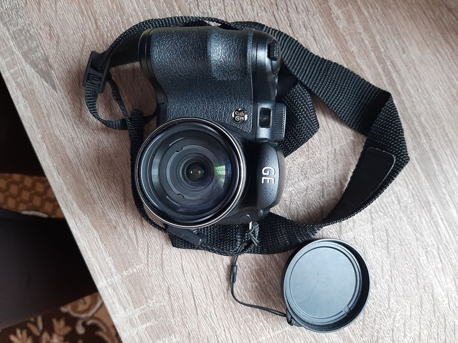 Фотоапарат GE X550