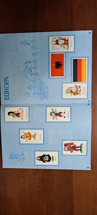 Caderneta de cromos Volta ao mundo