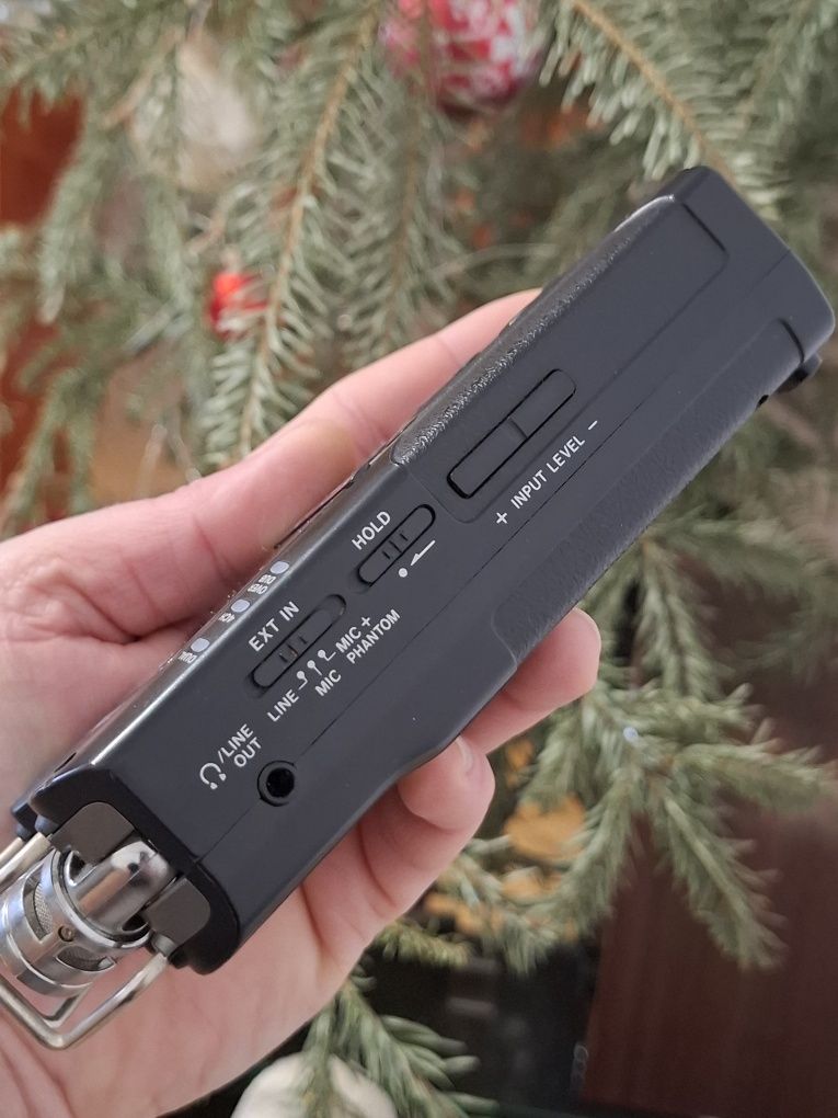 Аудіорекордер Tascam DR 40