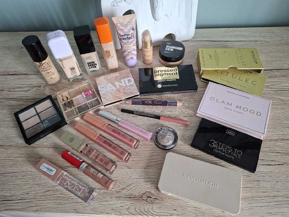 Zestaw kosmetyków używanych Milani, Maybelline,Eveline,Revolution,Hean