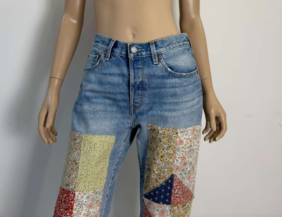 Levi's 501 90's  jeansy damskie W26 L32
rozmiar W26 L32
Kolor:jasny ni