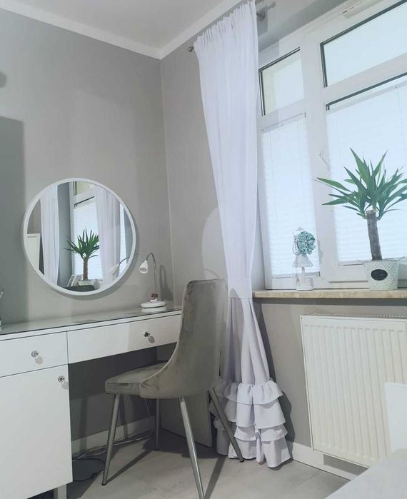 Zasłony białe z falbanami jak nowe