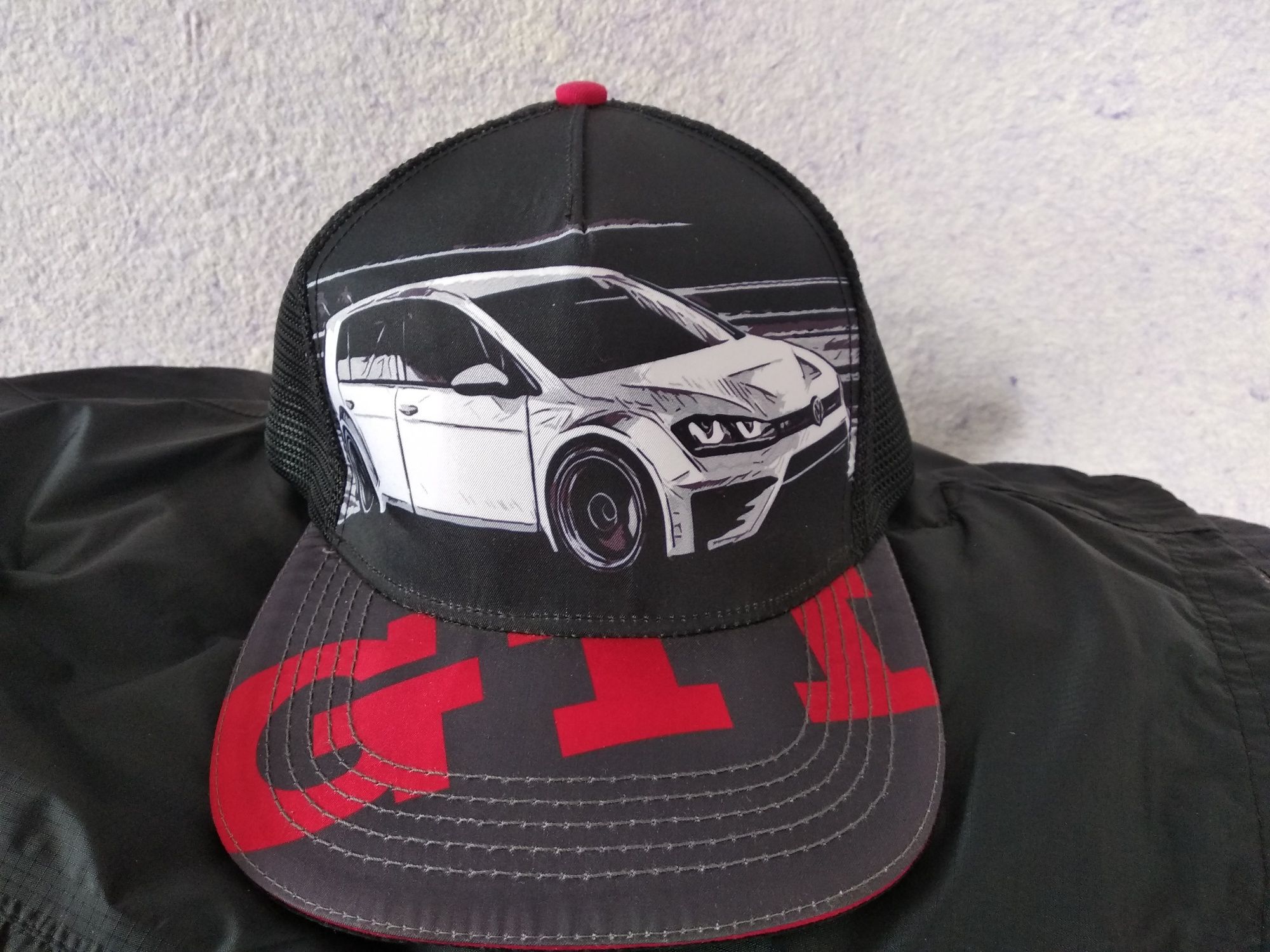 Коллекционная кепка Volkswagen Golf GTI оригинал