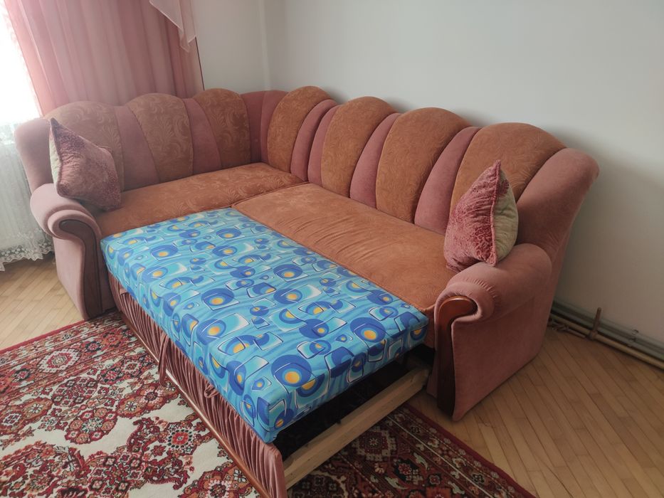 Куток розкладний і крісло б/у, в хорошому стані