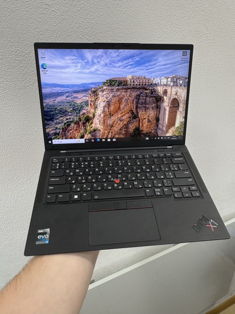 Lenovo ThinkPad x1 carbon gen 11 touch 16/512 i7 1355u