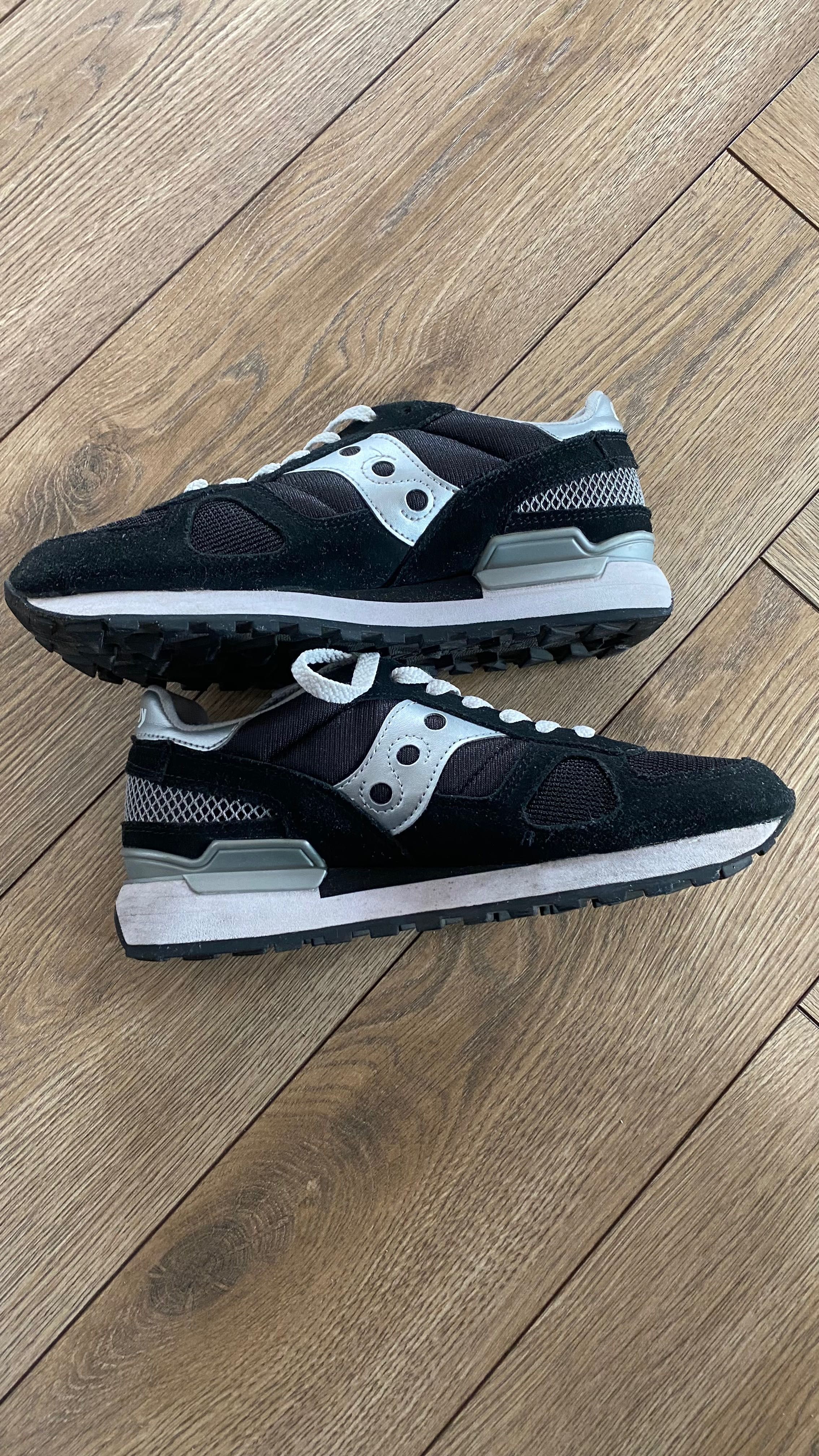 Saucony shadow woman