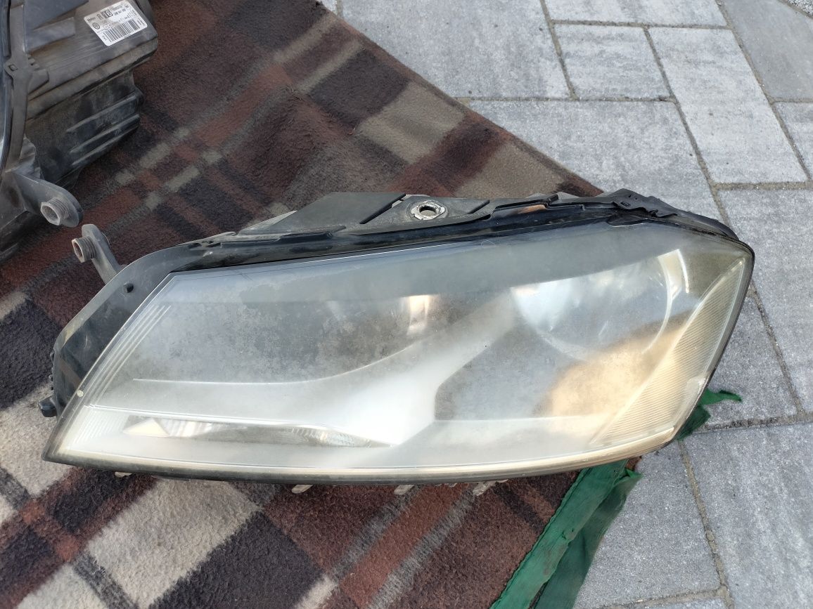 Lampy przednie passat b7  zwykle h7