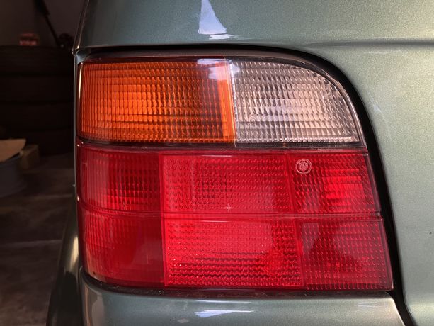 Lampy tylne tył bmw e36 touring ładne komplet