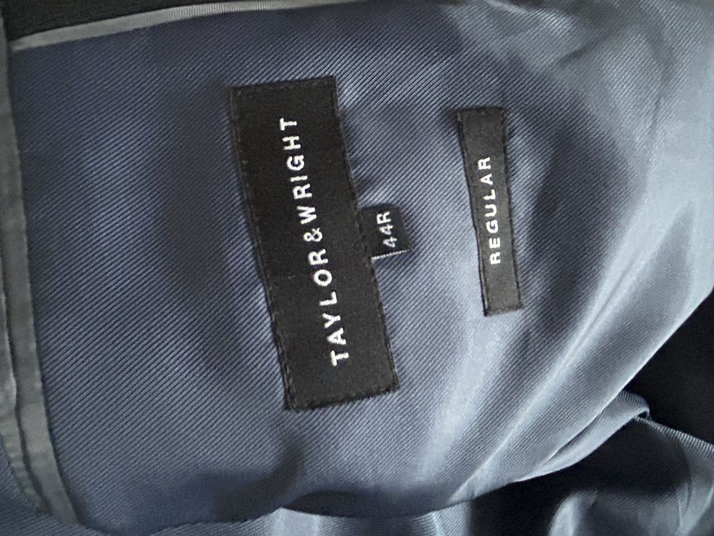 Garnitur męski rozmiar 44  L/xl