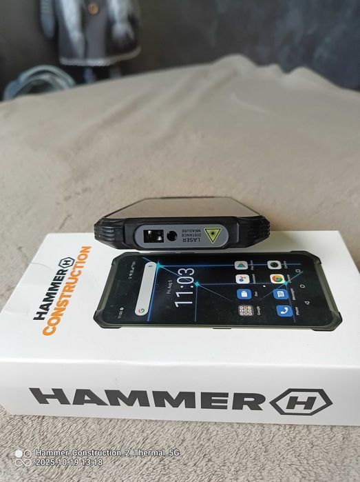 Smartfon Hammer Construction