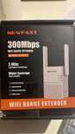 Wi-Fi Range Extender / Repetidor Wi-Fi 300 Mbps (2.4 GHz)