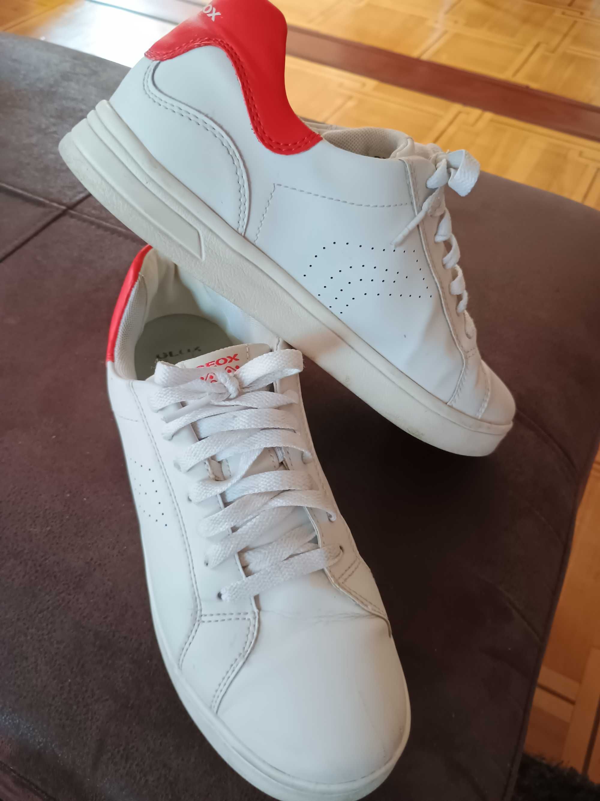 Buty chłopięce Geox rozm.39