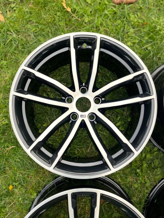 Felgi aluminiowe BMW 18 cali 5x112 / 662M g30