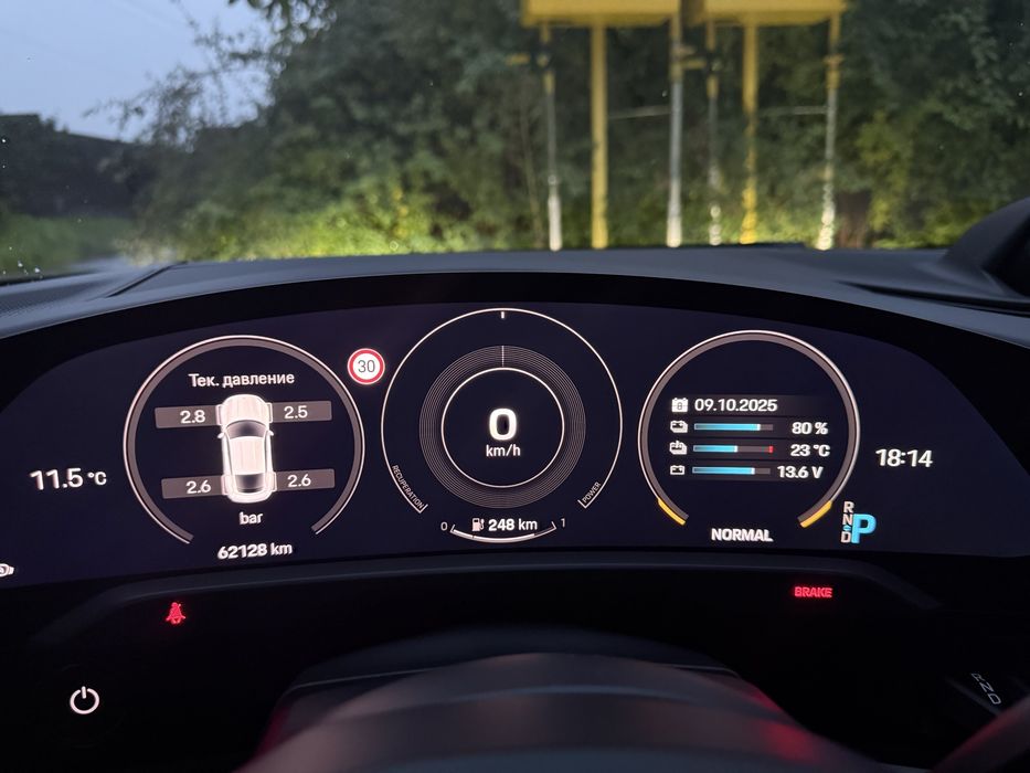 Продам Porche Taycan 2020