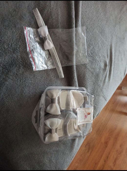 Buciki i opaska na chrzest