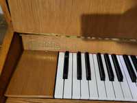 Pianino instrument klawiszowy
