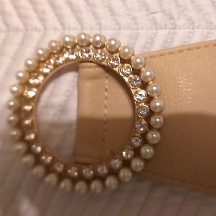 Cinto com argola dourada