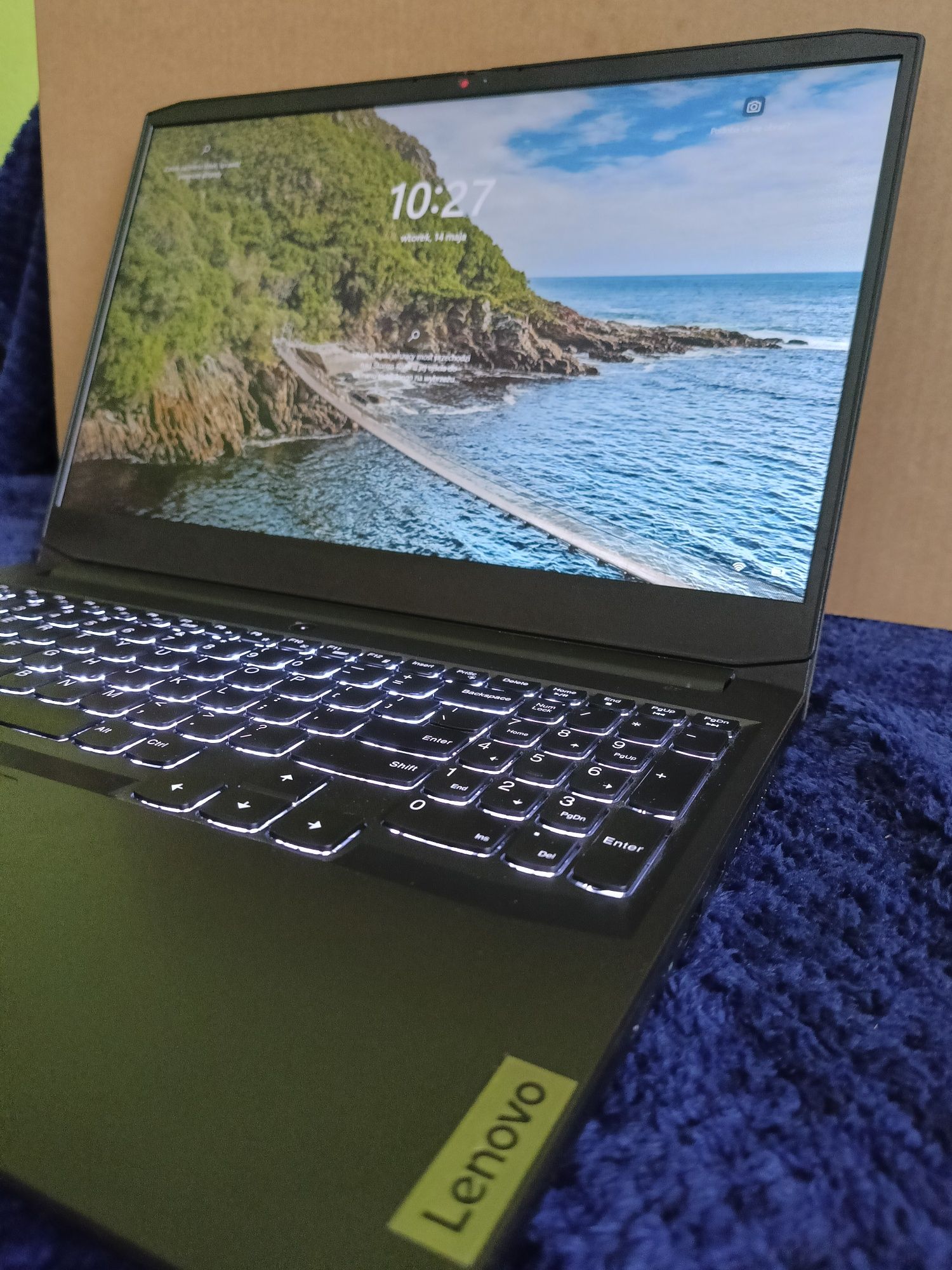 Lenovo IdeaPad Gaming 3 15IHU6