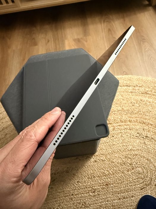 Ipad Air M2 13" - Igual a Novo (2025)