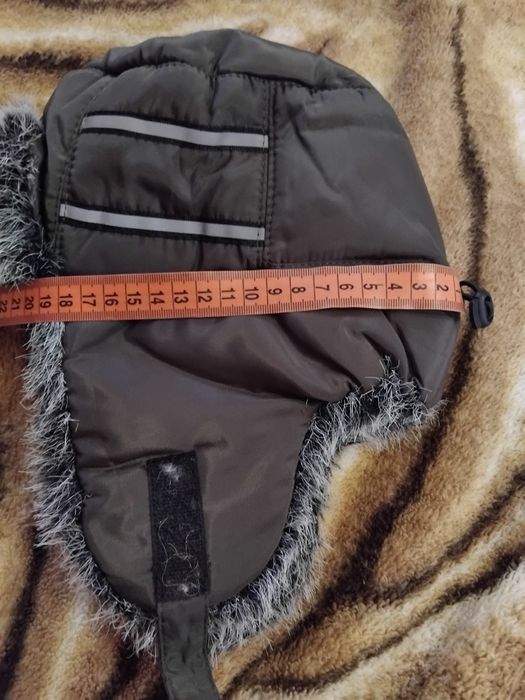 Продам ушанку,верх непромокний,дуже тепленька.