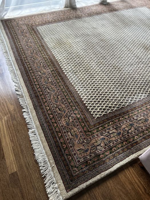 Tapete oriental indiano,em pura lã feito à mao,original,lavado.305x250