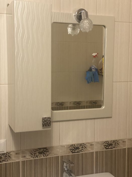 Продаю на ванну гарнитур в комплекте