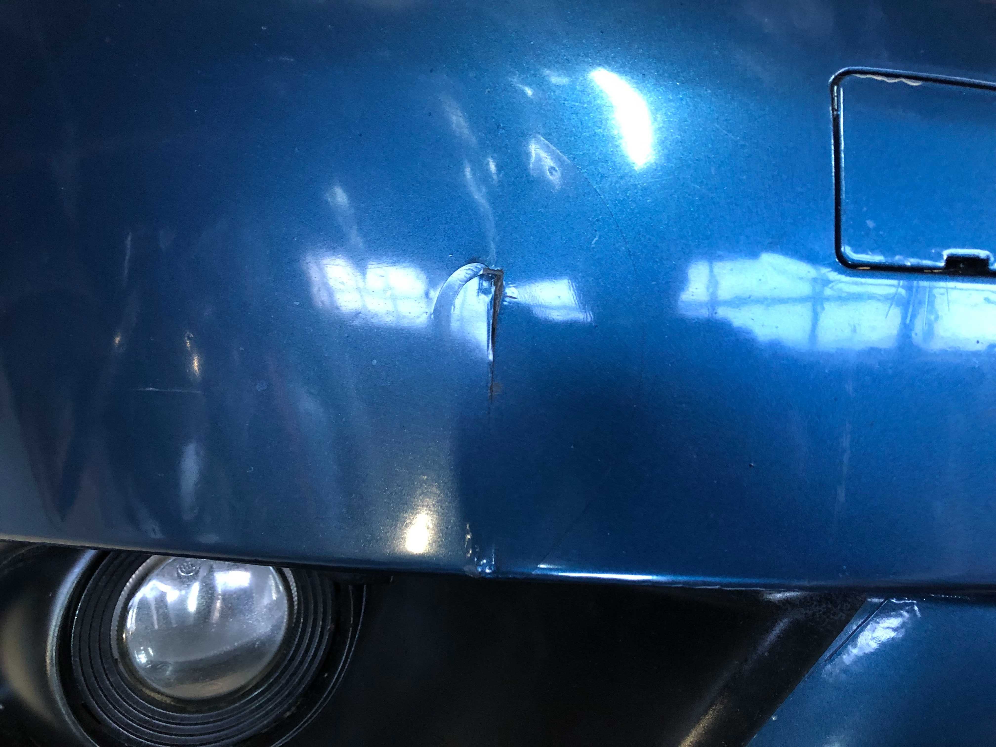 Zderzak przedni Saab 93 lift kolor 300