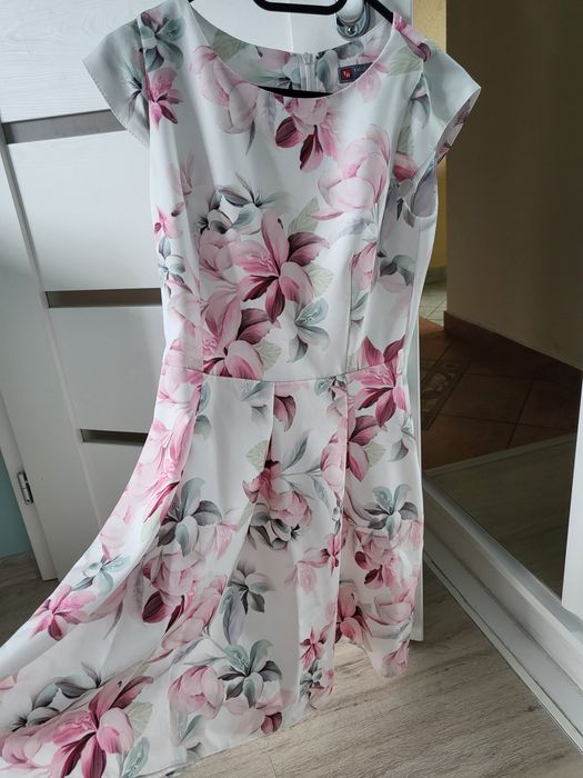 Sukienka elegancka Two Blue r.36