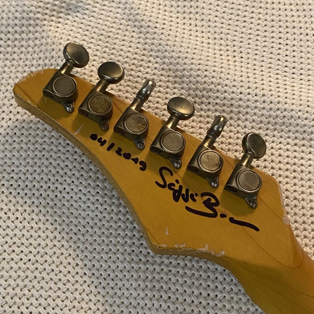 Siggi Brown stratocaster relic strat-style guitar RUN