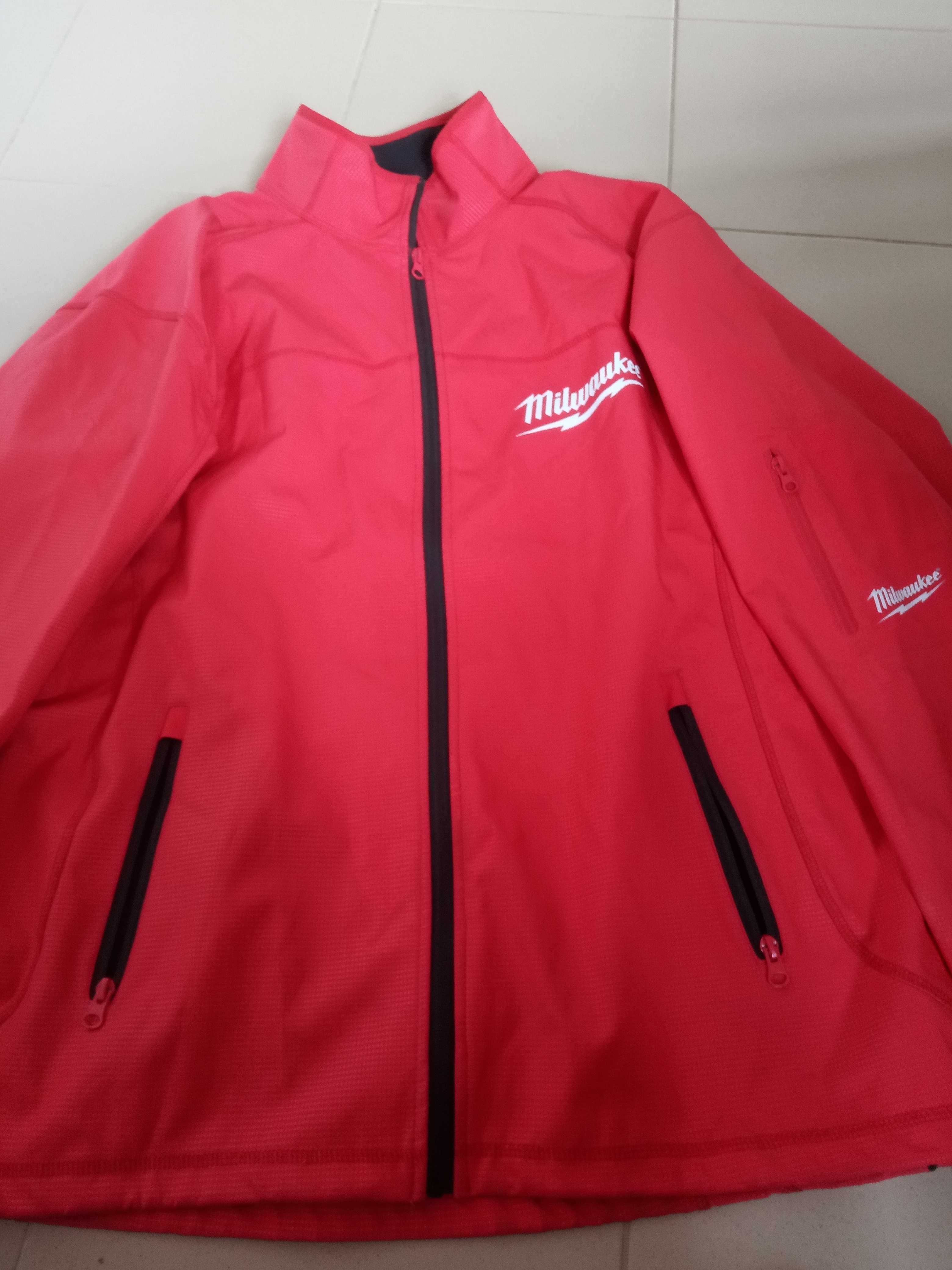 kurtka lekka softshell  milwaukee XL