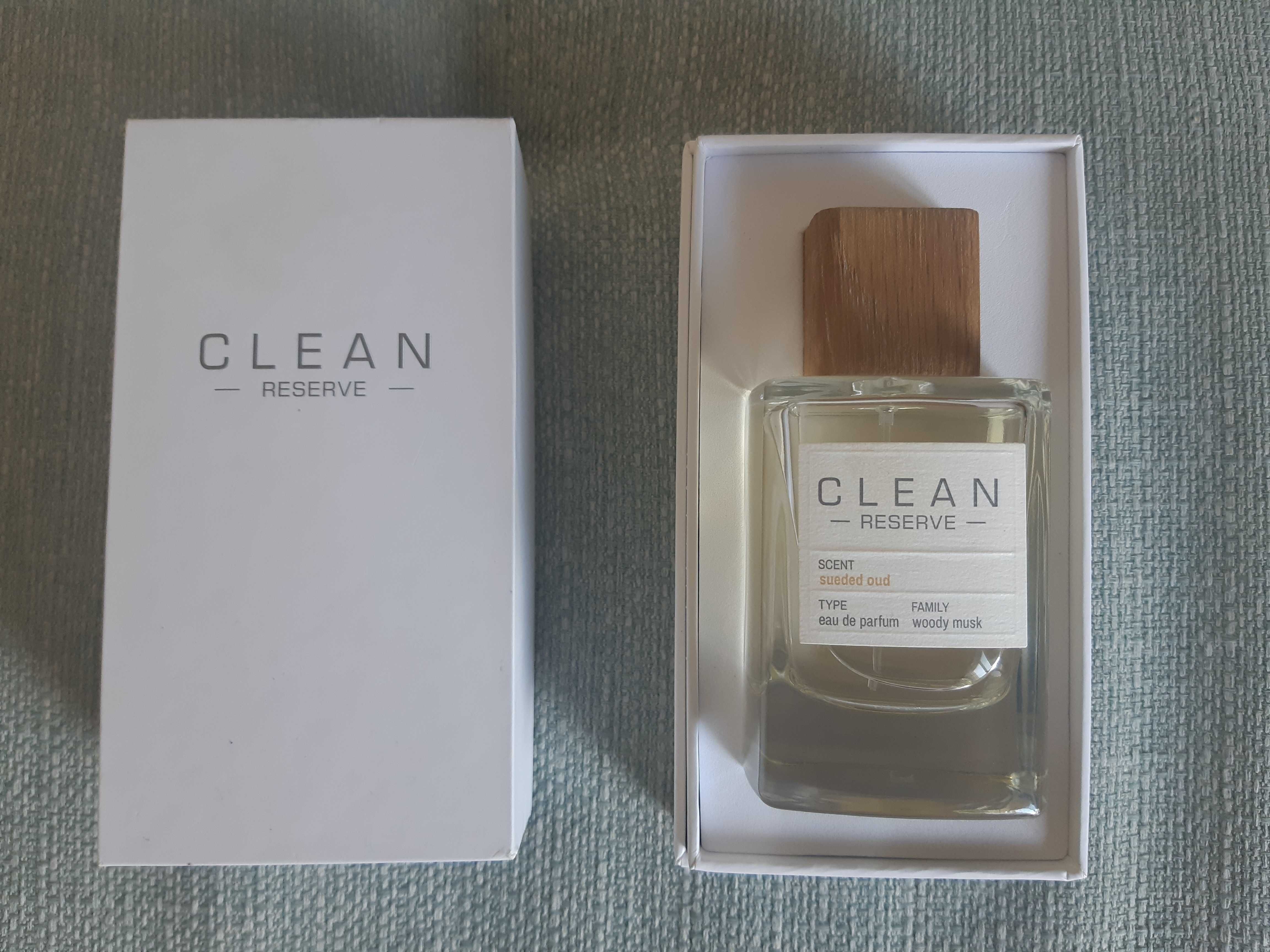Perfume "Sueded Oud" da marca Clean (homen/mulher)