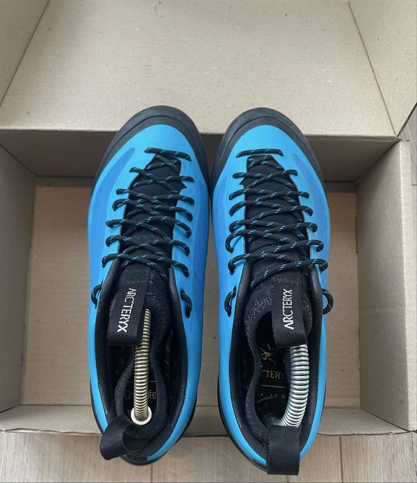 Кросівки Arcteryx