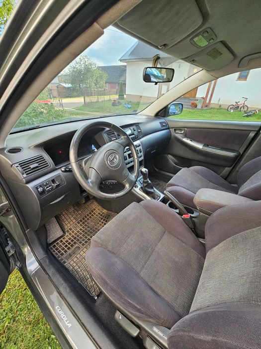 Toyota Corolla e12 hatchback 2004 rok 2.0 diesel 116 km