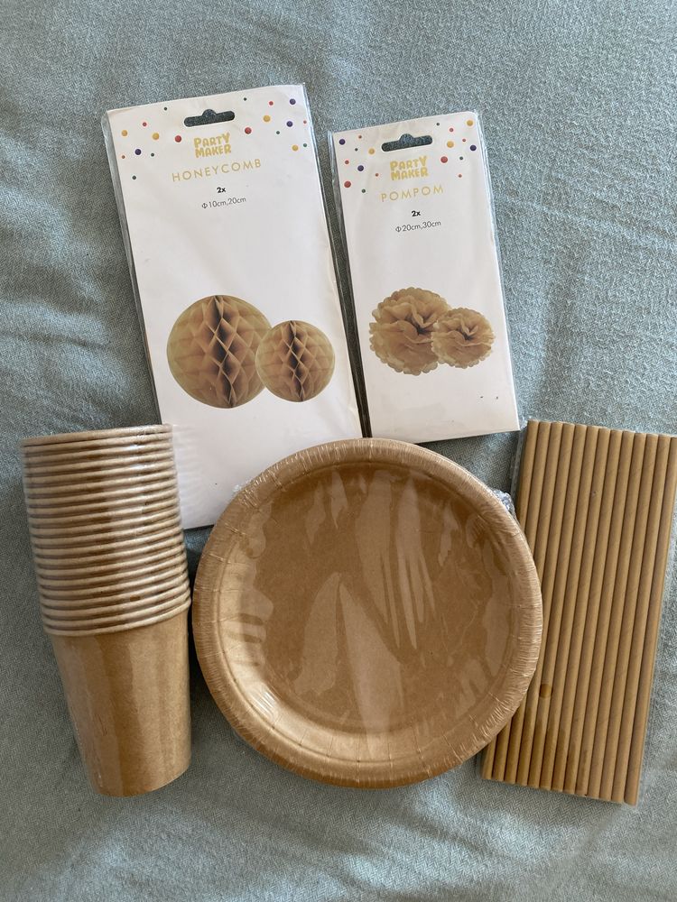 Diversos kits de festa (dourado, preto&branco, iridescente, craft, etc