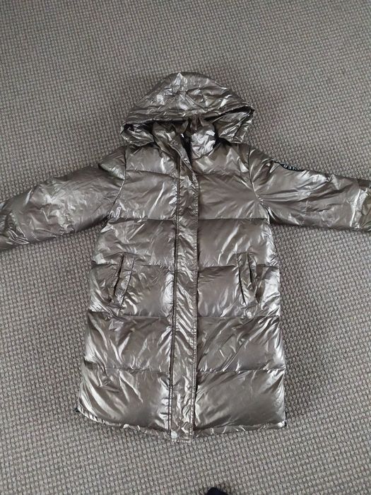 Продам зимову курточку