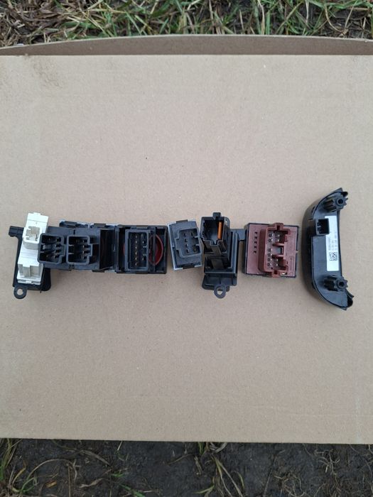 Кнопки для Митсубиси Паджеро Вагон 4