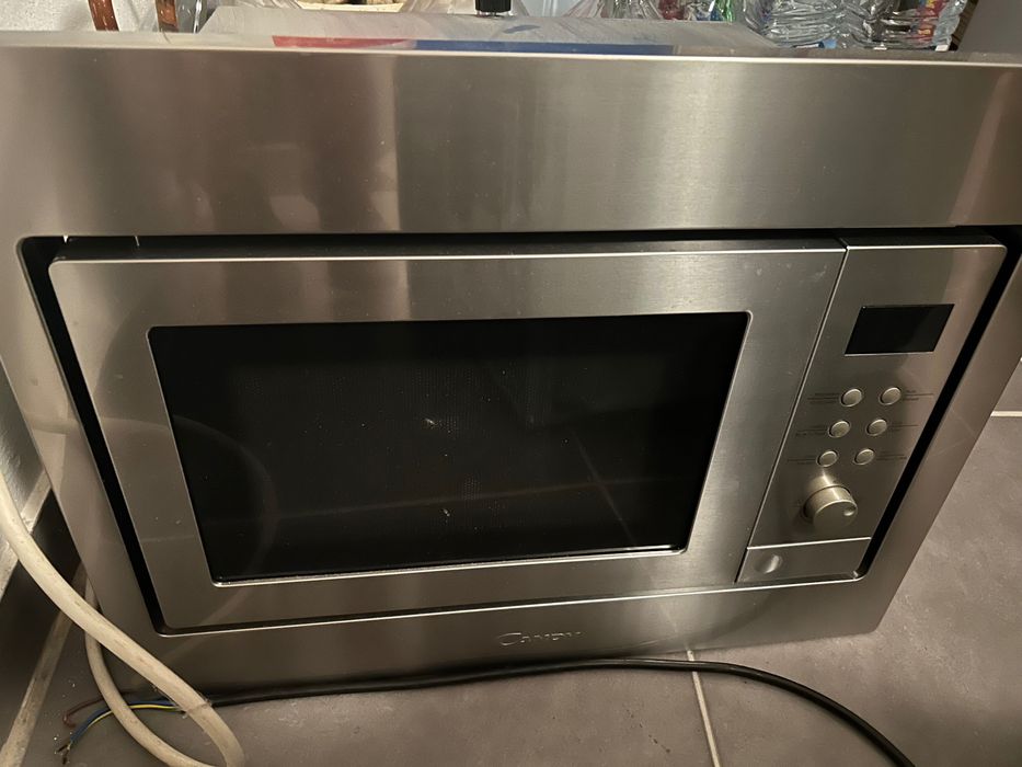 Micro ondas semi novo