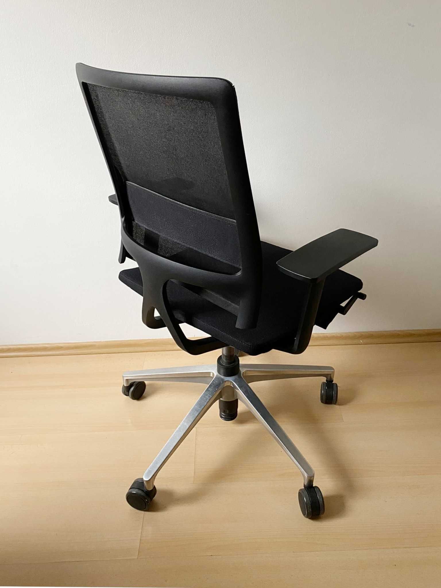 Fotel biurowy Sedus Open Mind ergonomiczny i wygodny