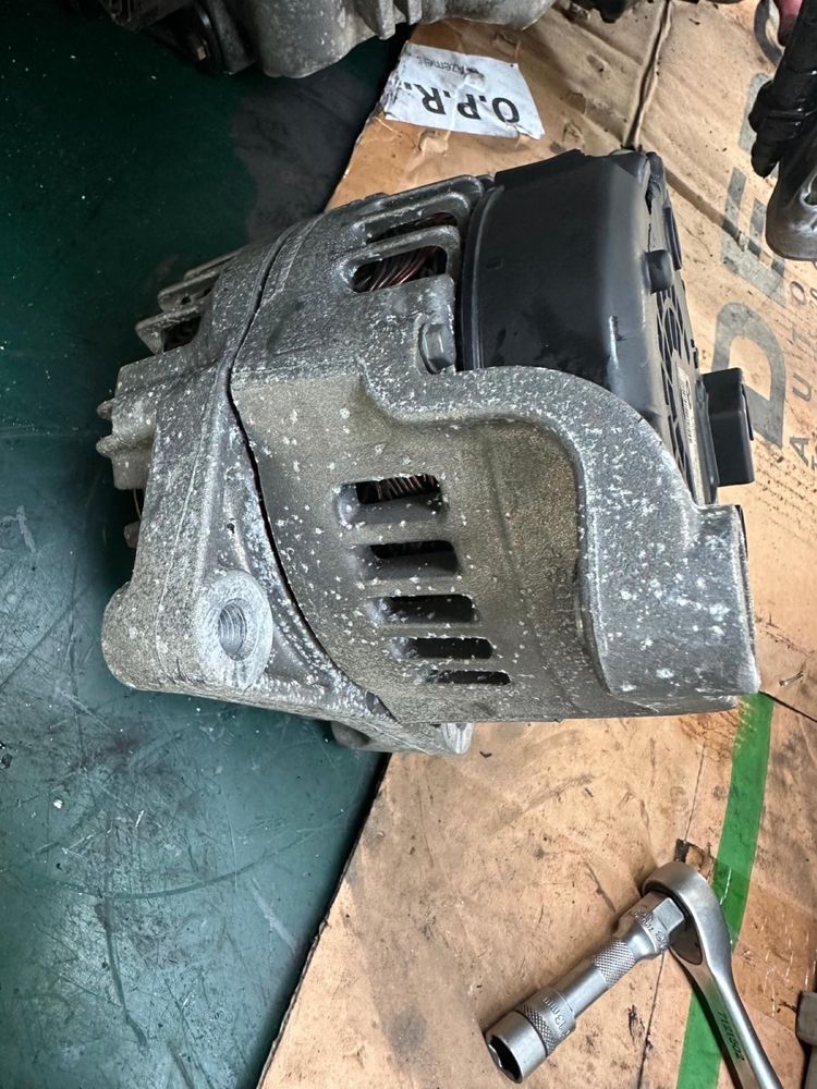 Venda de alternador BMW