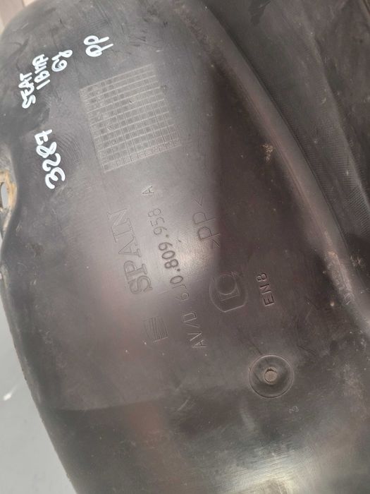 Nadkole prawe przednie prawy przód Seat Ibiza IV 6J 6J0.809.958 A