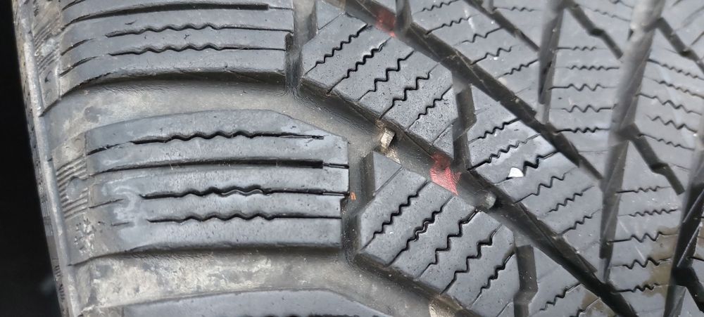 Opony zimowe Winter contact TS 860 225/50 R17 H XL