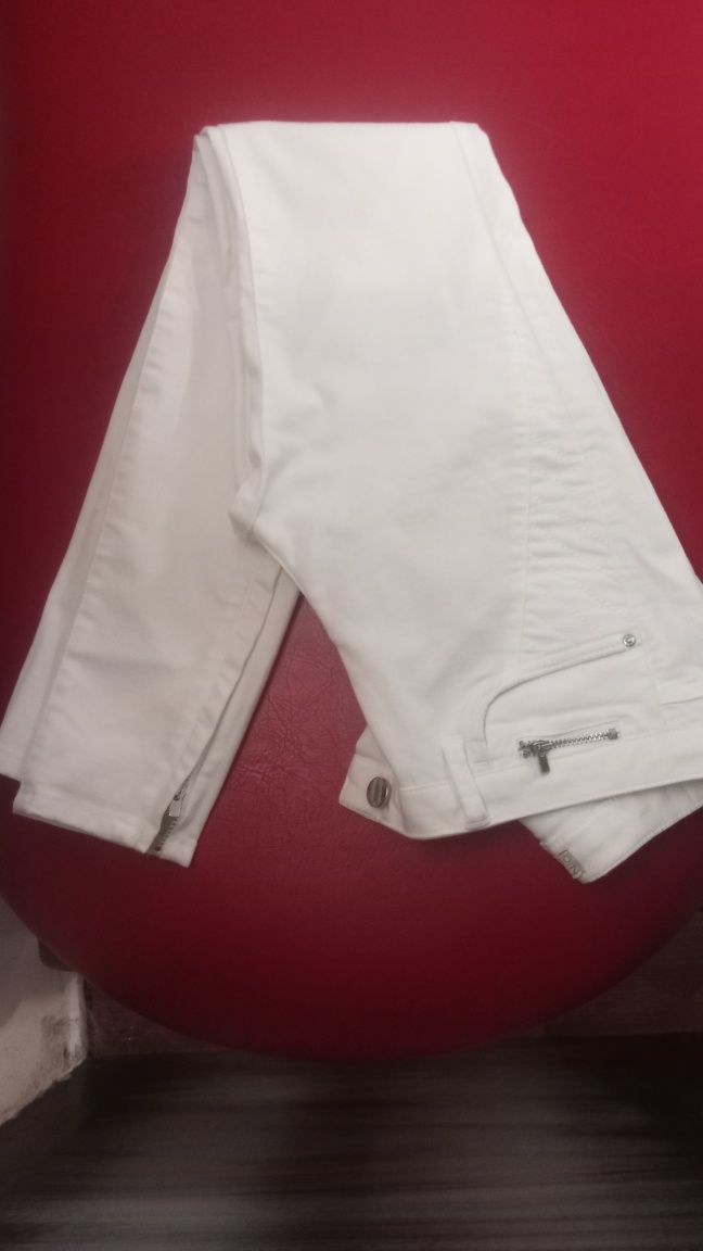 Calça Zara estilo motard tam.34