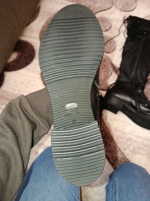 Шкіряні чоботи до коліна, 38р