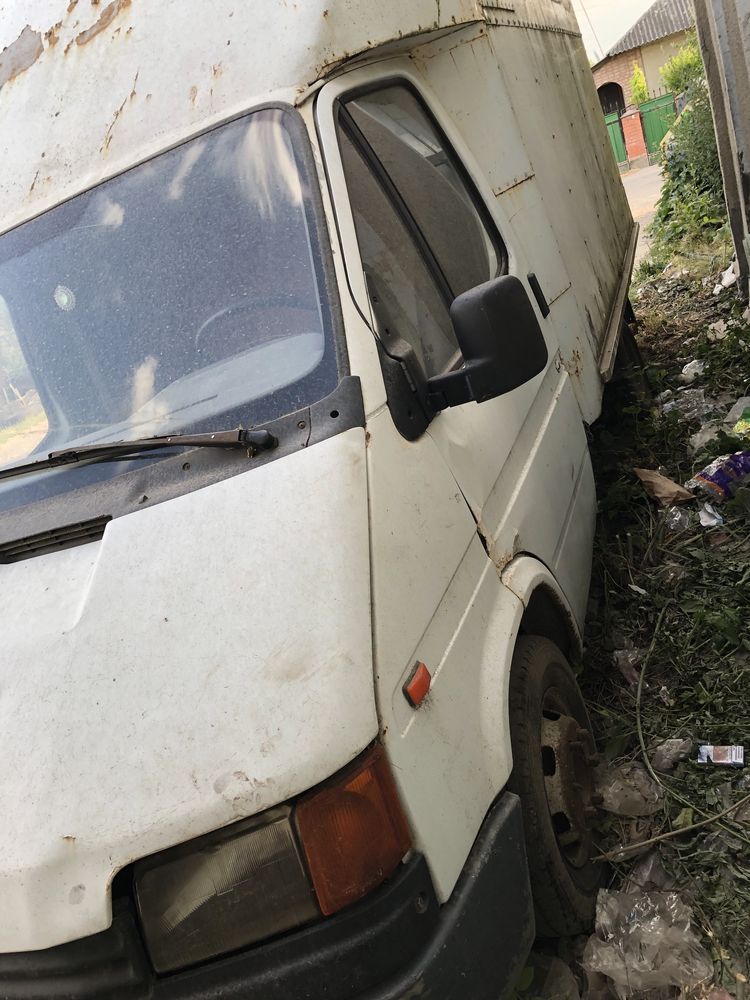 Ford Transit рамний